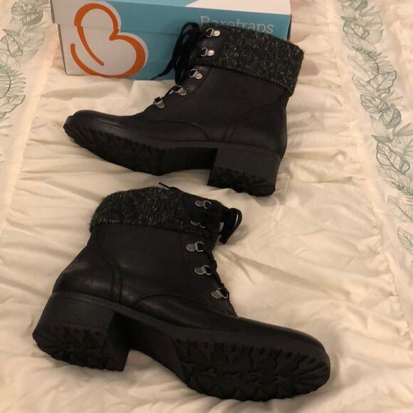 Baretraps Orley Black Boots with 1” Heel Woman Size 8.5 Sweater Cuff Hiking - Picture 4 of 7